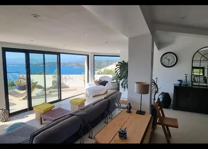 Apartment Loft De Standing 150 M2 Vue Mer,de 2 A 6 Pers A Mare E Sole D'argent Verghia